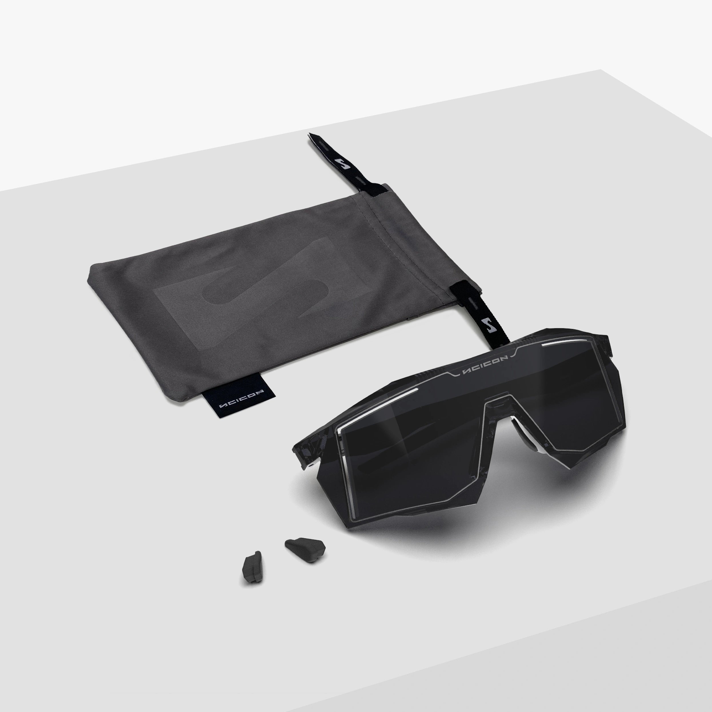 AEROSTORM SMOKE BLACK BLACK